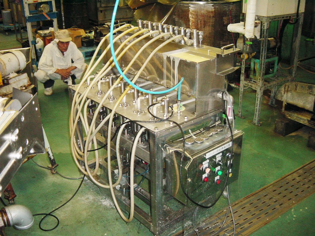 えび天バッター供給機